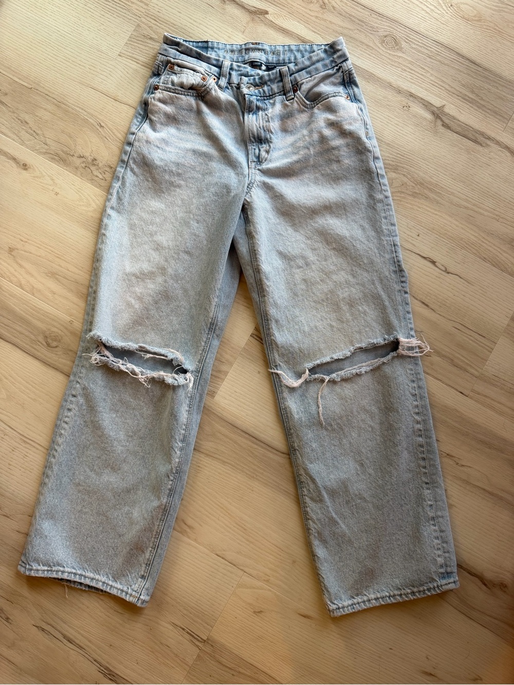 American Eagle Outfitters Light Blue High-Rise Jeans-0152
